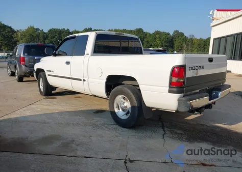 2001 Dodge Ram 1500 из США, поврежденный, VIN 3B7HC13Z91M266545